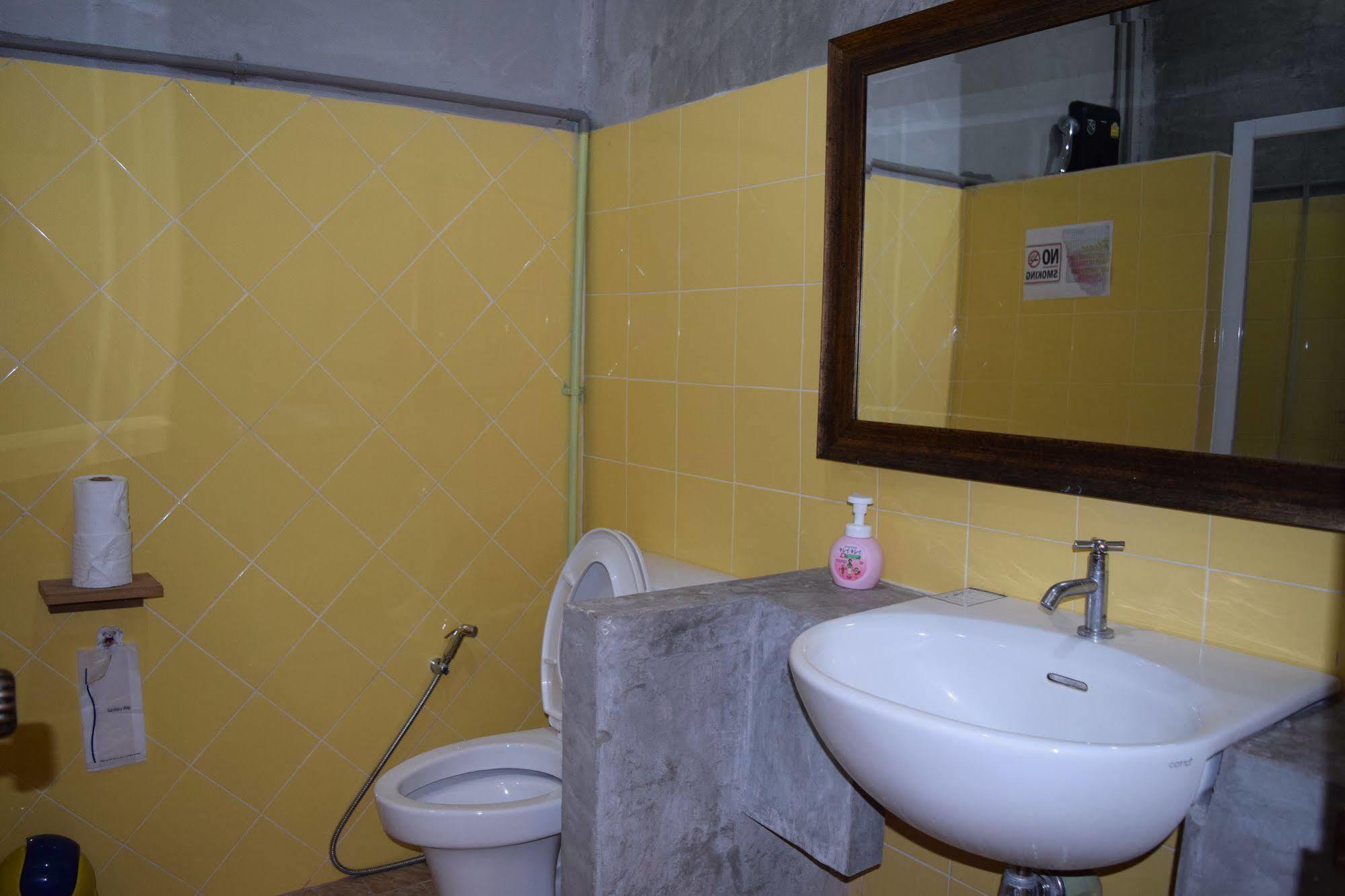Hotel At Phra Sing Chiang Mai Zewnętrze zdjęcie
