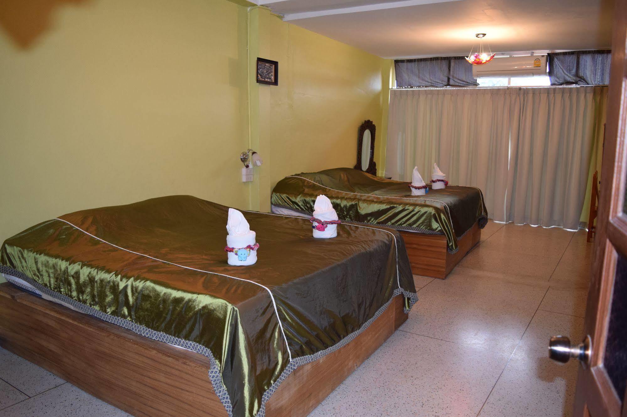 Hotel At Phra Sing Chiang Mai Zewnętrze zdjęcie