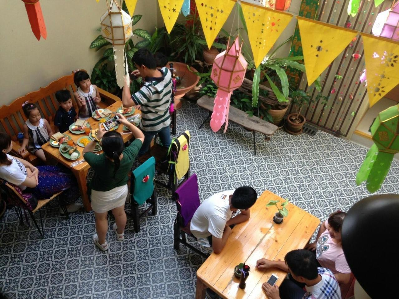 Hotel At Phra Sing Chiang Mai Zewnętrze zdjęcie