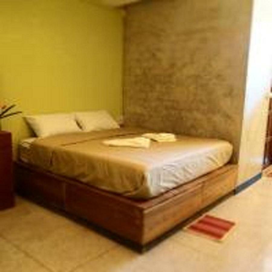 Hotel At Phra Sing Chiang Mai Zewnętrze zdjęcie
