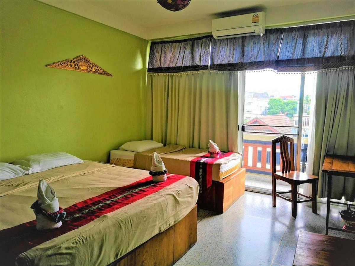 Hotel At Phra Sing Chiang Mai Zewnętrze zdjęcie